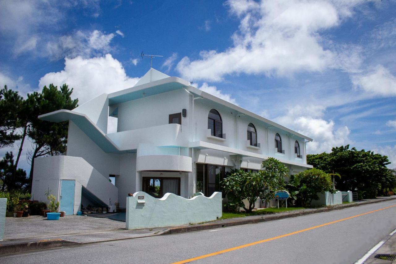 Sunset Beach House Onna Exterior photo